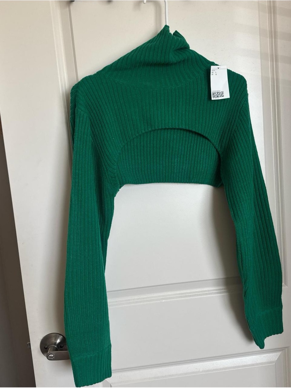 H&M Emerald Green Cropped Ribbed Turtleneck Sweater